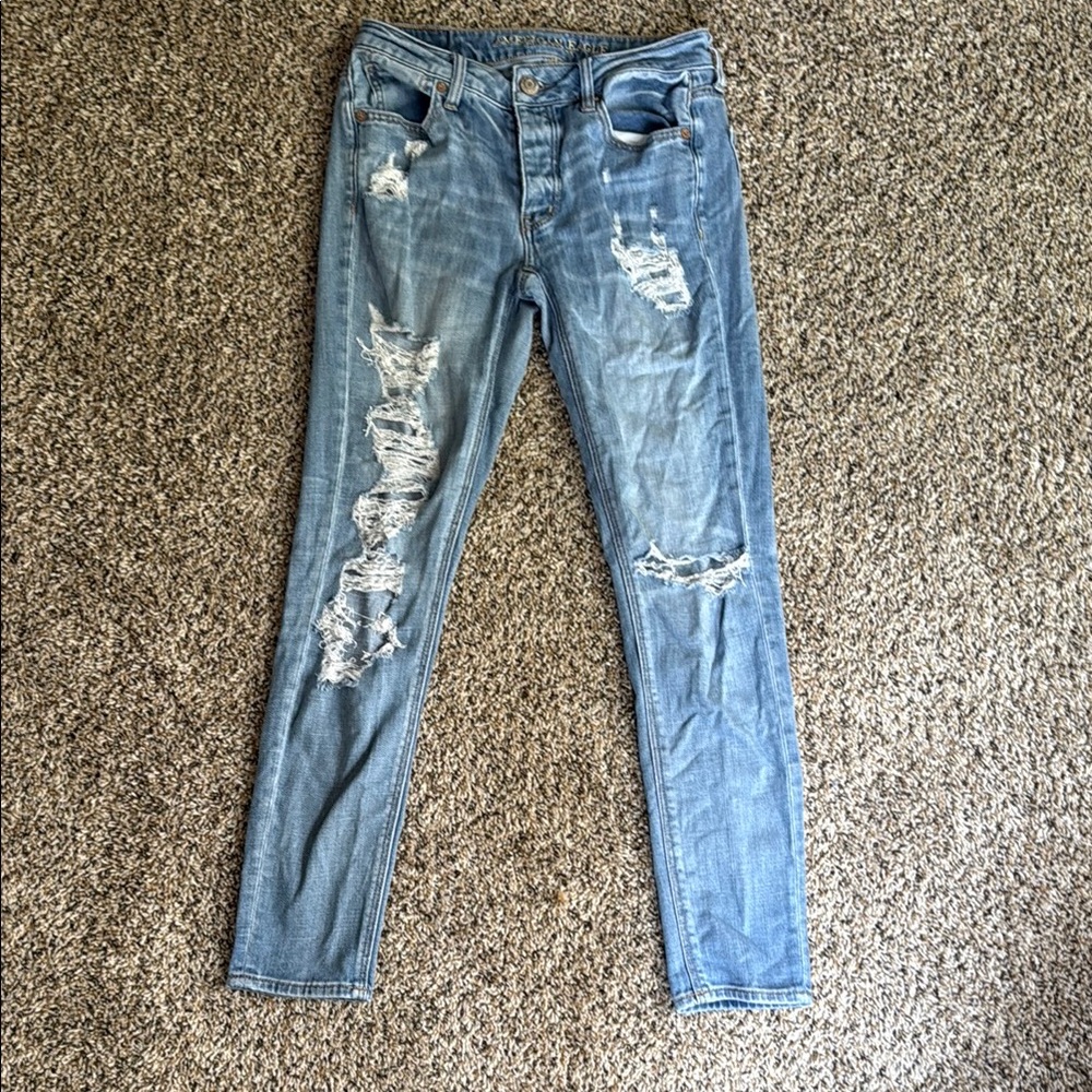 American Eagle Outfitters Tomgirl Jeans with Distressed Style